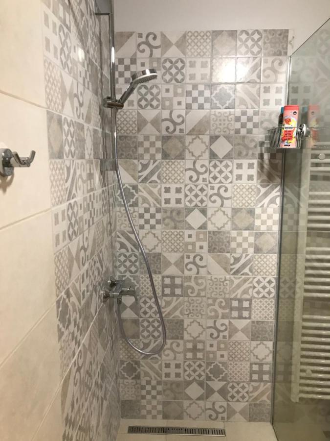Petlov Salas Rooms Novi Sad Extérieur photo