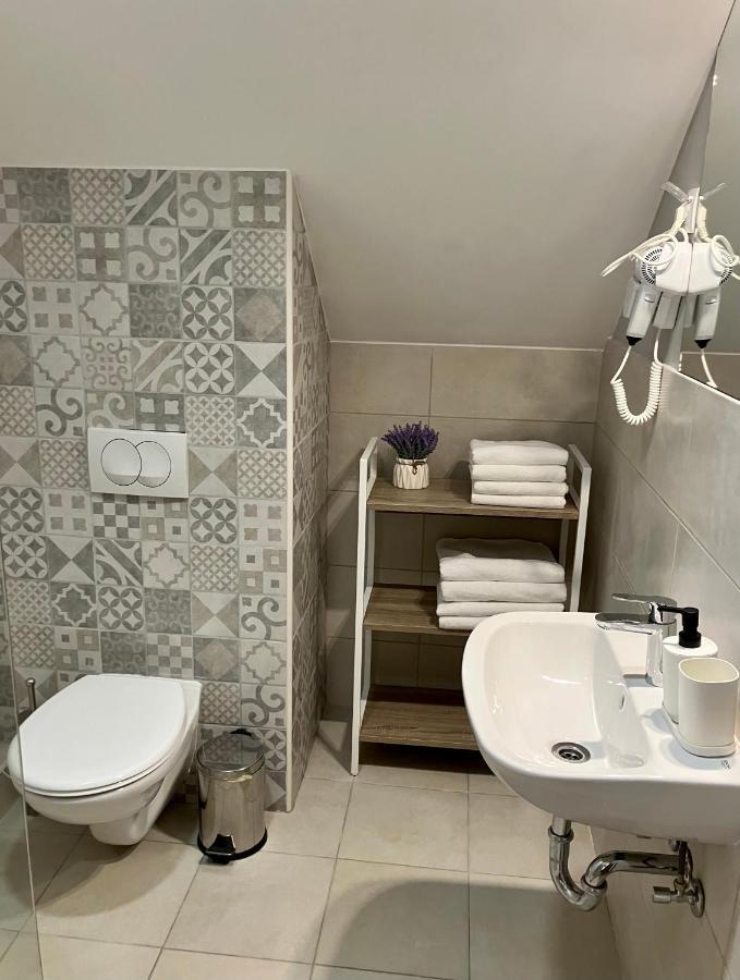 Petlov Salas Rooms Novi Sad Extérieur photo