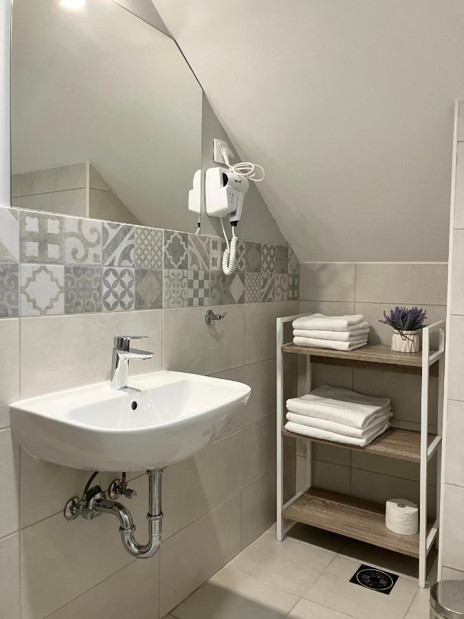 Petlov Salas Rooms Novi Sad Extérieur photo