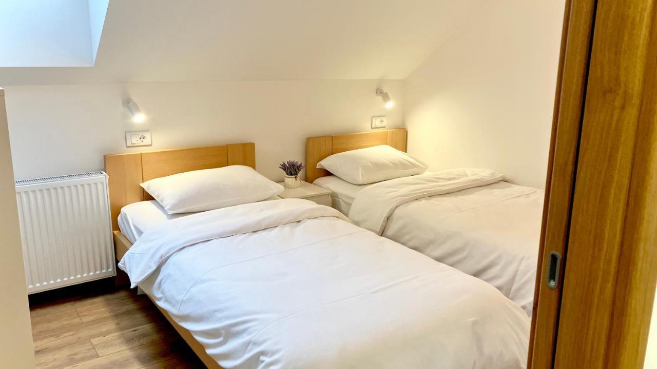 Petlov Salas Rooms Novi Sad Extérieur photo