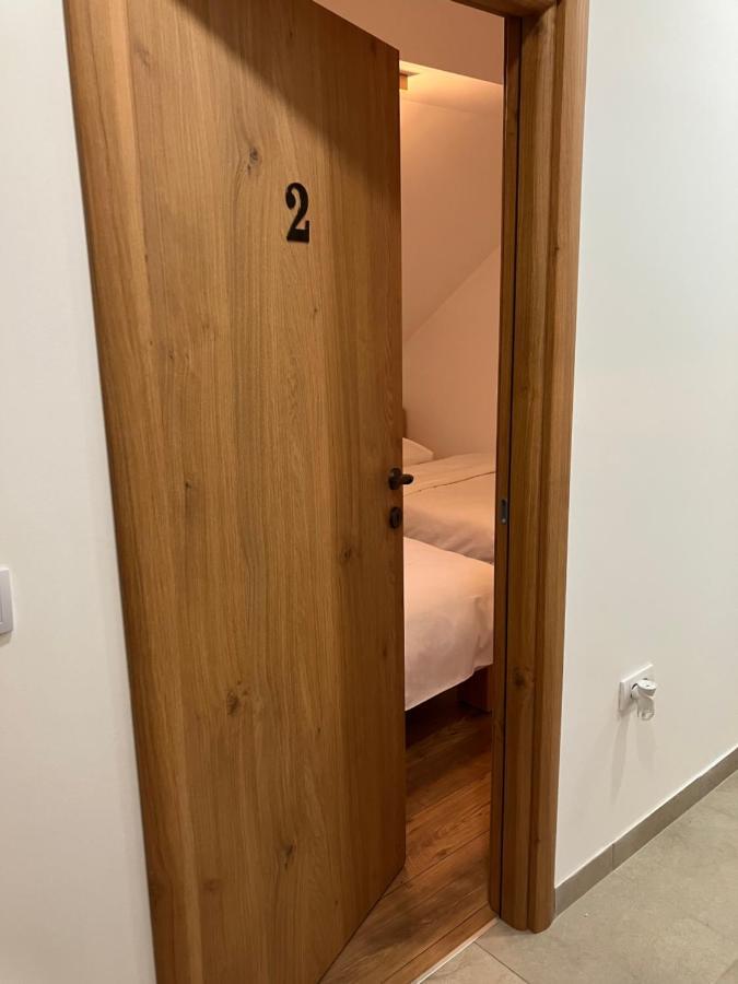 Petlov Salas Rooms Novi Sad Extérieur photo